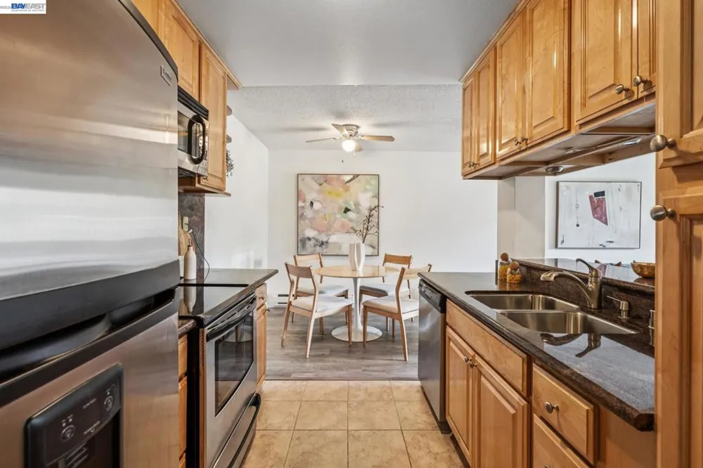 1327 Webster St #B106 Alameda, CA 94501