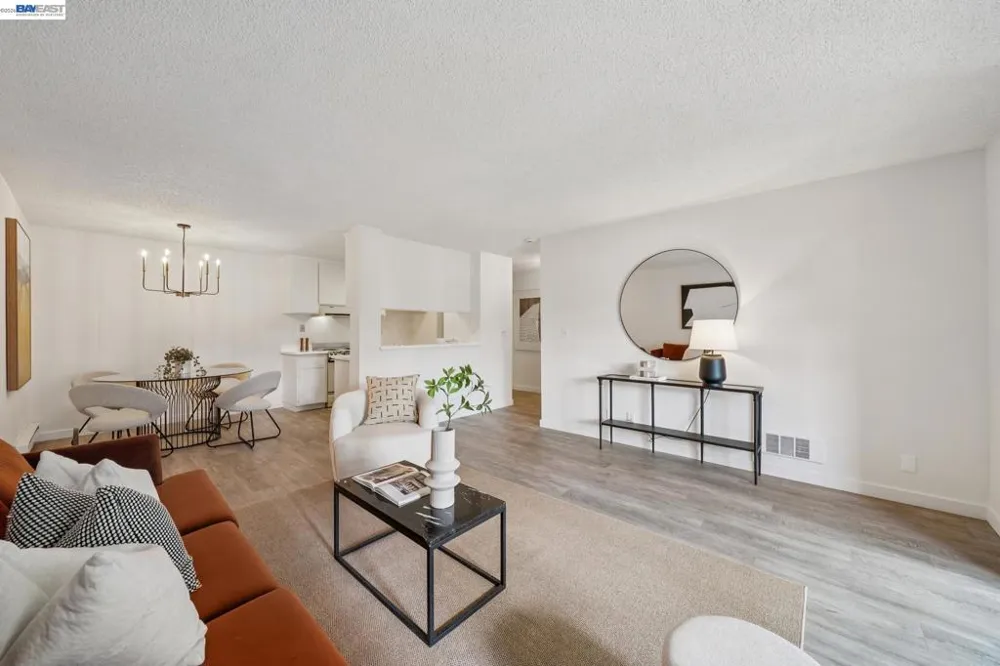 1327 Webster St #B106 Alameda, CA 94501