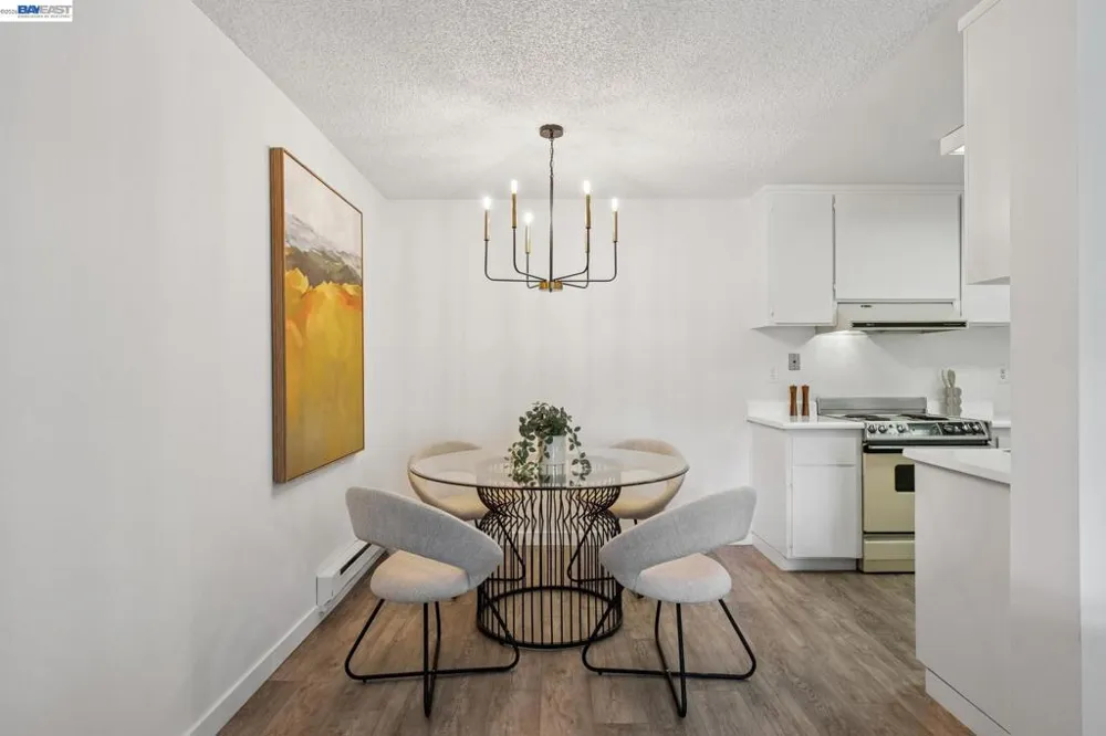 1327 Webster St #B106 Alameda, CA 94501