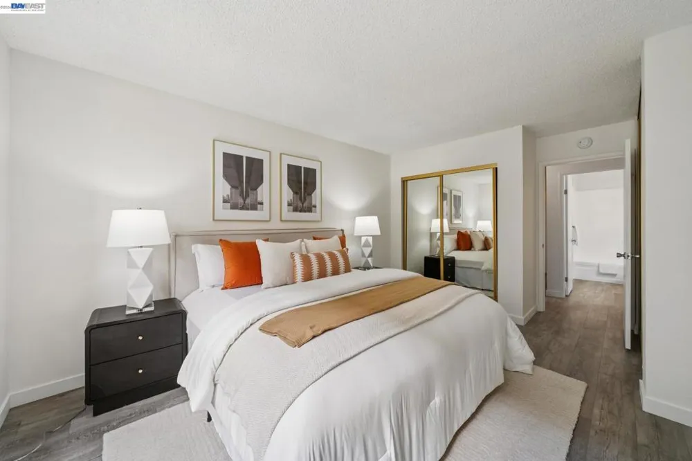 1327 Webster St #B106 Alameda, CA 94501