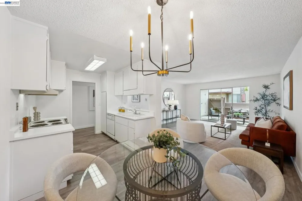 1327 Webster St #B106 Alameda, CA 94501