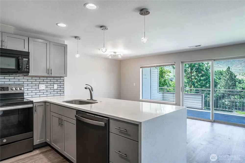 808 W Manson Highway #B202 Chelan, WA 98816