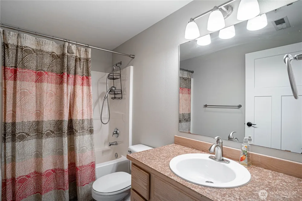 808 W Manson Highway #B202 Chelan, WA 98816