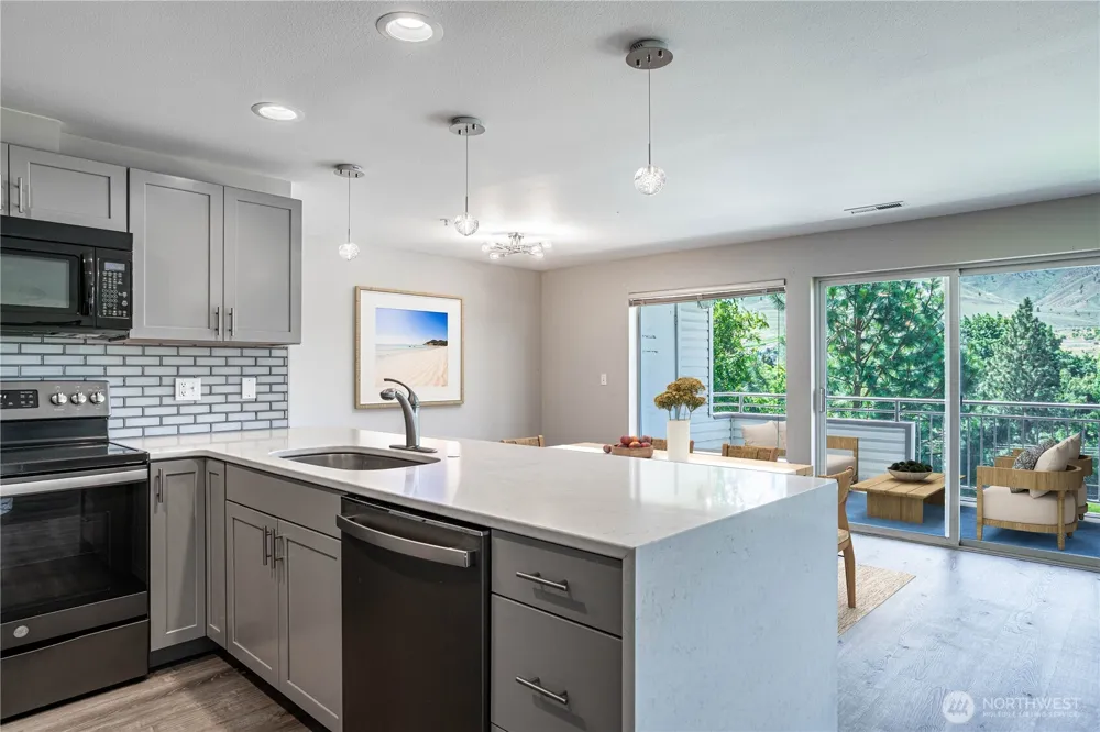 808 W Manson Highway #B202 Chelan, WA 98816