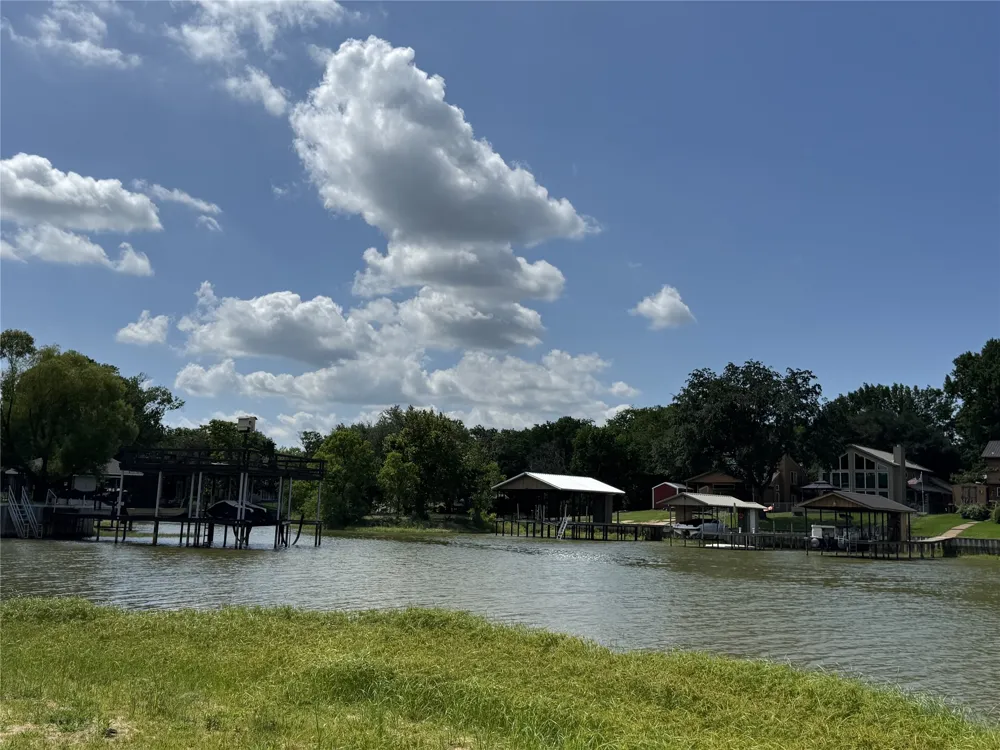 204 Kanakoa Drive Tool, TX 75143