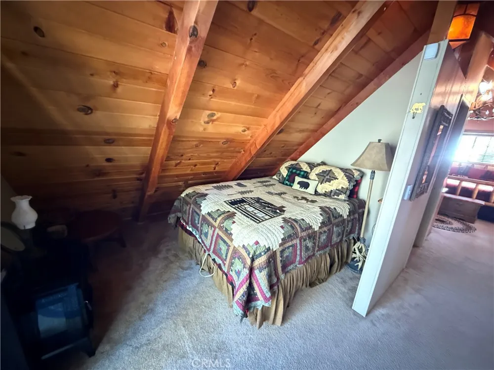 1289 Canyon Road Fawnskin, CA 92333