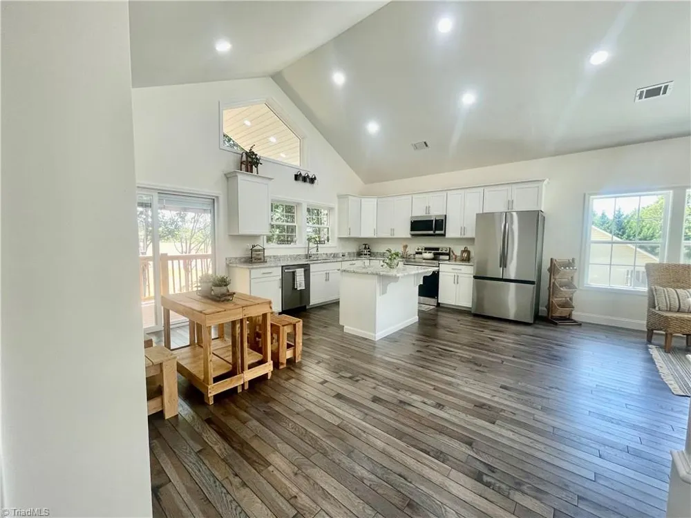 177 Linda Carol Avenue Wilkesboro, NC 28697