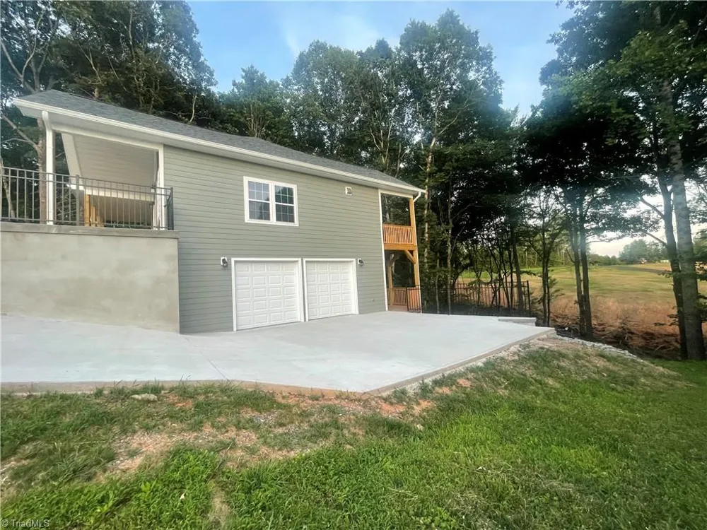 177 Linda Carol Avenue Wilkesboro, NC 28697