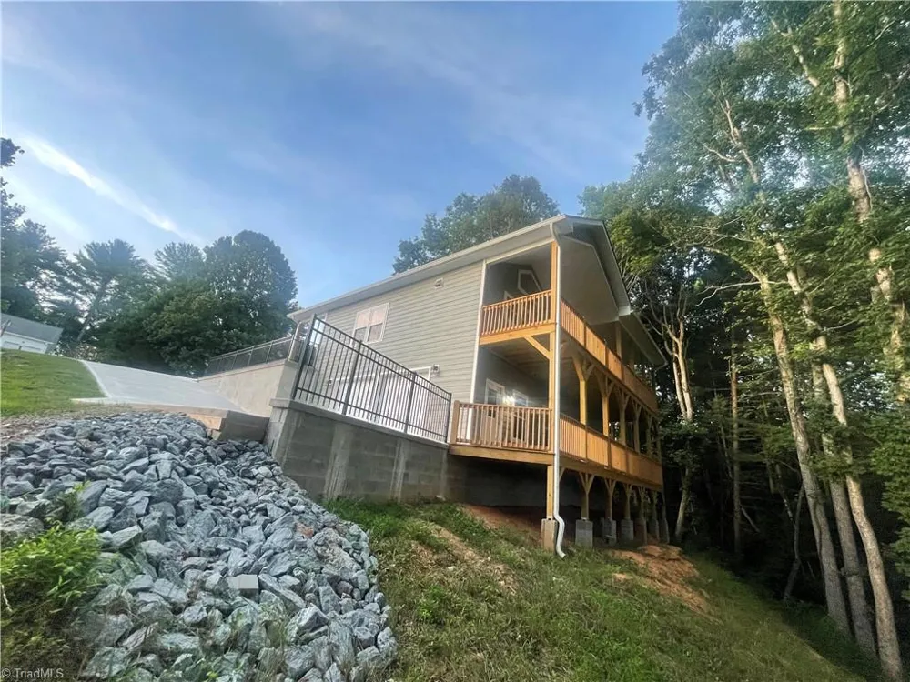 177 Linda Carol Avenue Wilkesboro, NC 28697