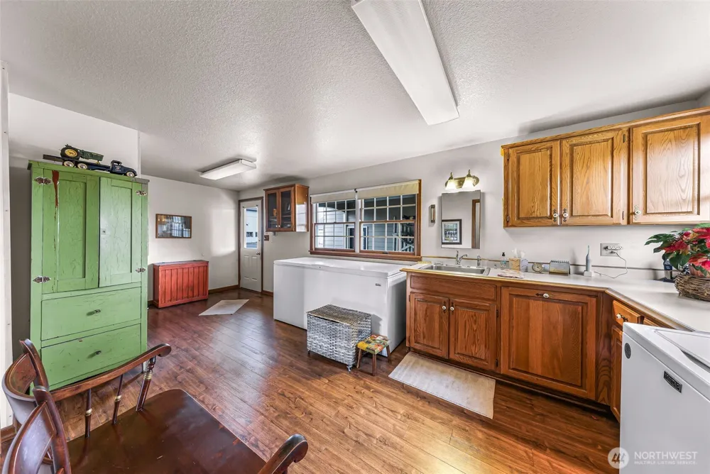 8634 Double Ditch Road Lynden, WA 98264