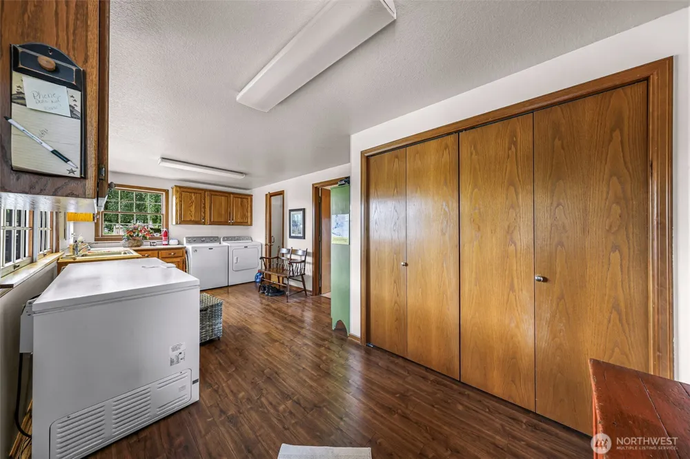8634 Double Ditch Road Lynden, WA 98264