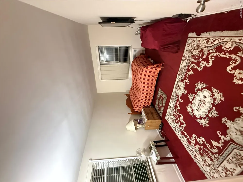 84-55 Daniels Street #5C Briarwood, NY 11435