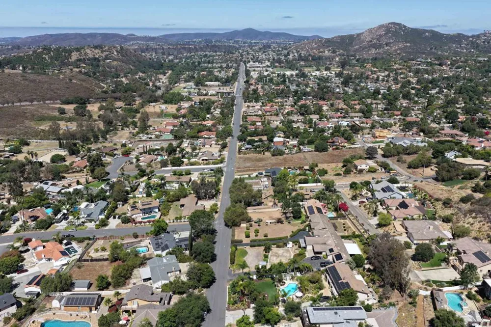 14444 Twin Peaks Rd Poway, CA 92064