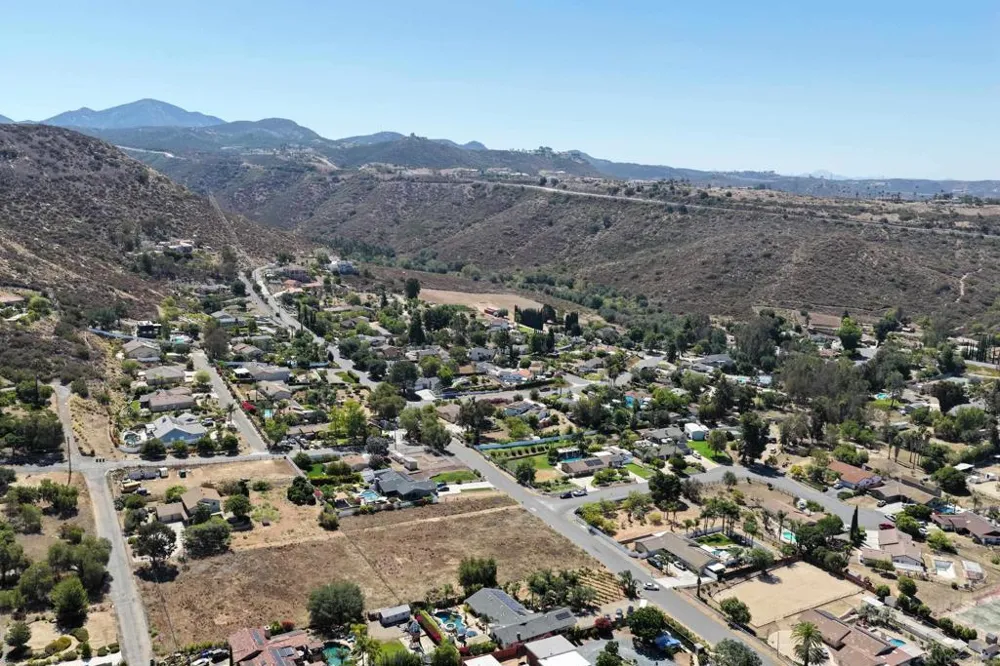 14444 Twin Peaks Rd Poway, CA 92064