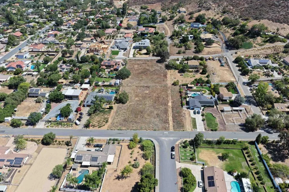 14444 Twin Peaks Rd Poway, CA 92064