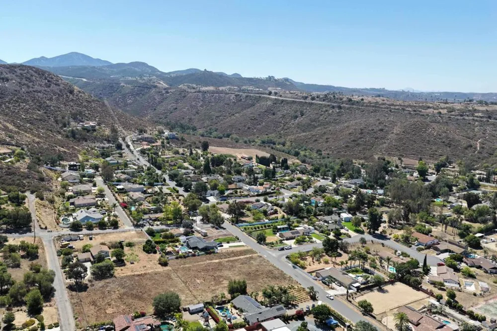 14444 Twin Peaks Rd Poway, CA 92064