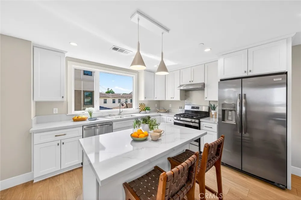 5935 Kauffman Ave. #B Temple City, CA 91780