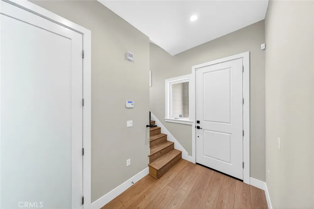 5935 Kauffman Ave. #B Temple City, CA 91780