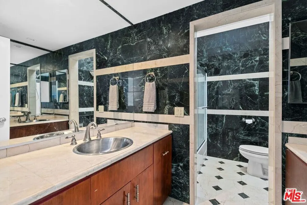 28711 Pacific Coast Highway #7 Malibu, CA 90265