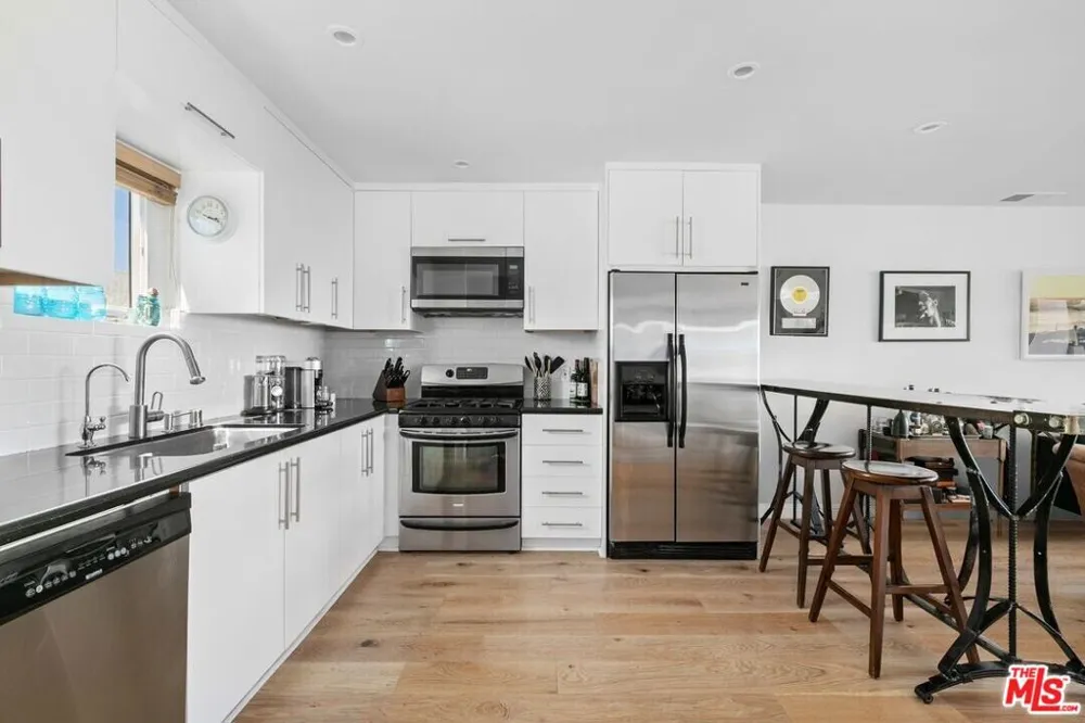 28711 Pacific Coast Highway #7 Malibu, CA 90265