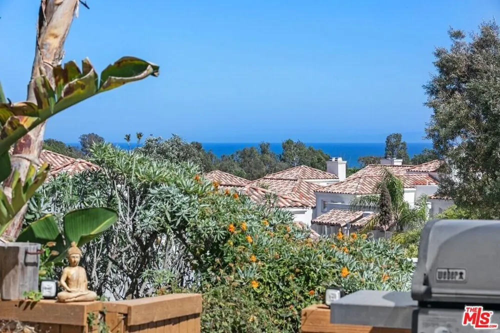 28711 Pacific Coast Highway #7 Malibu, CA 90265