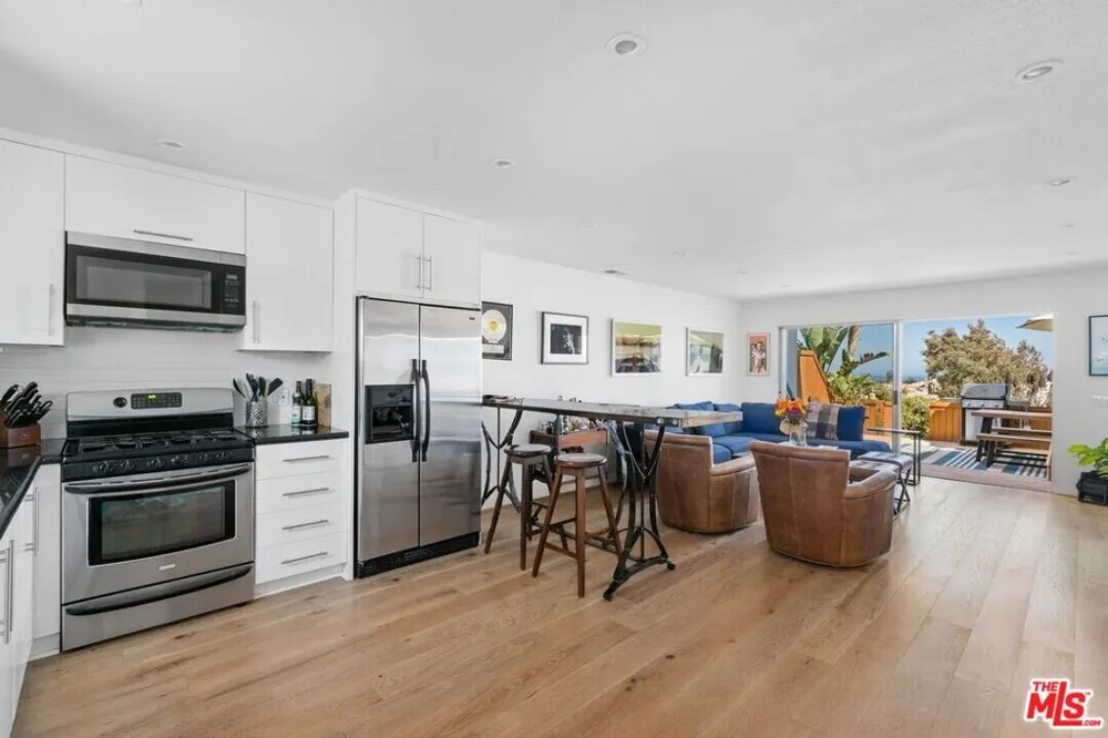 28711 Pacific Coast Highway #7 Malibu, CA 90265