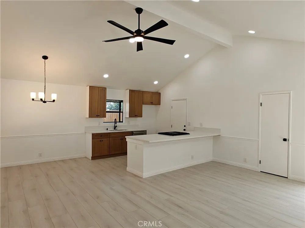13707 4th Yucaipa, CA 92399