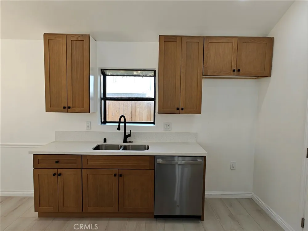 13707 4th Yucaipa, CA 92399