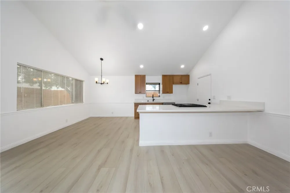 13707 4th Yucaipa, CA 92399