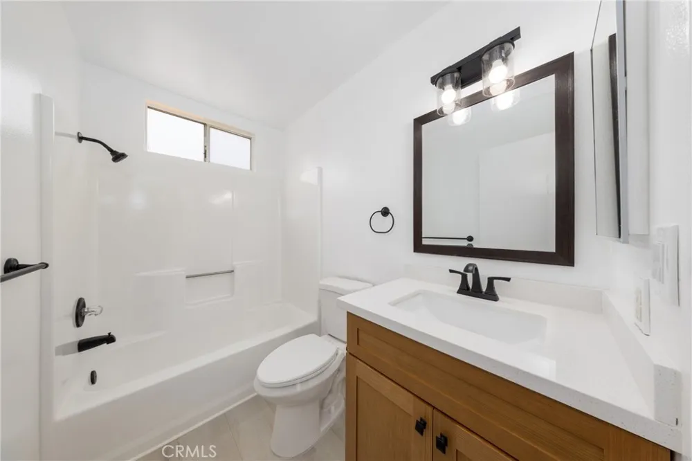 13707 4th Yucaipa, CA 92399
