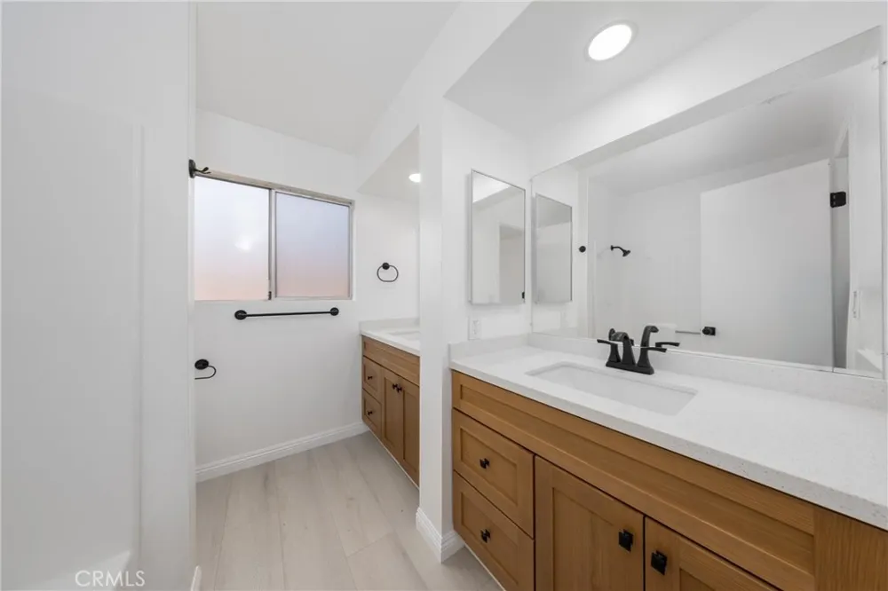 13707 4th Yucaipa, CA 92399