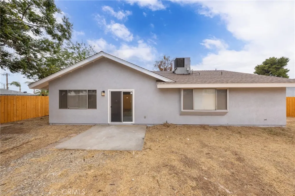 13707 4th Yucaipa, CA 92399
