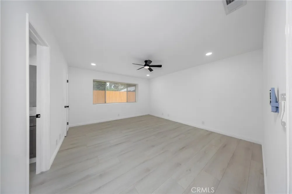 13707 4th Yucaipa, CA 92399