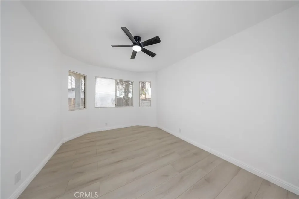 13707 4th Yucaipa, CA 92399
