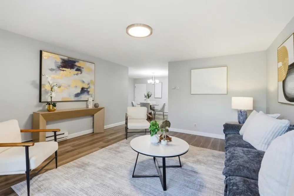1033 Crestview Drive #110 Mountain View, CA 94040