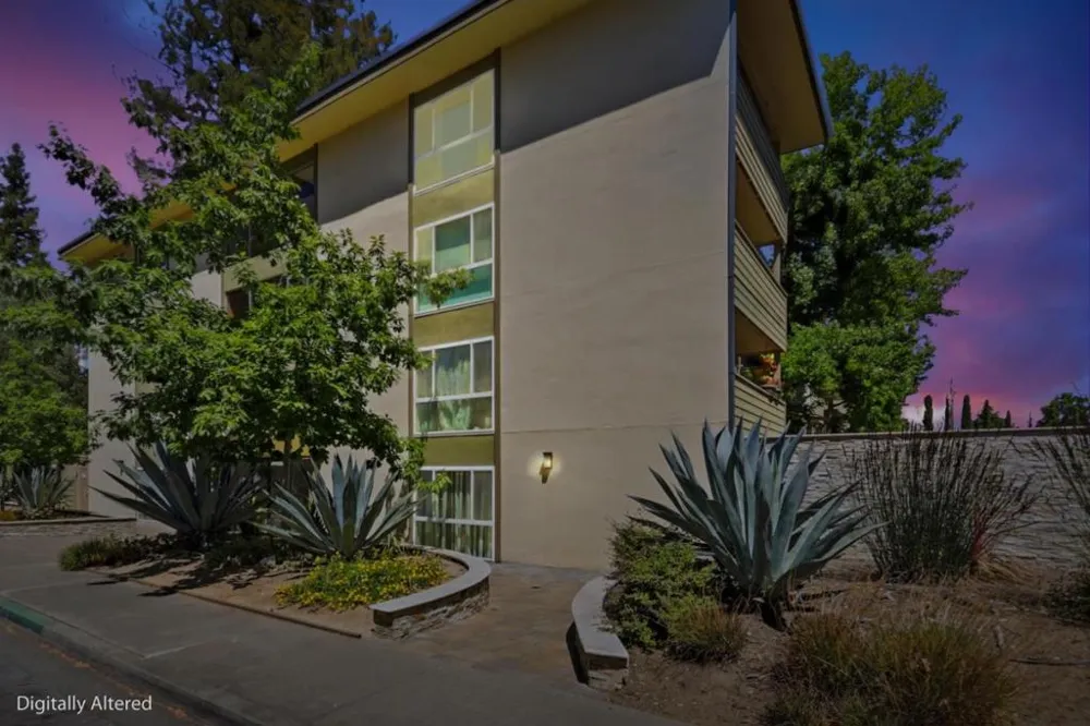 1033 Crestview Drive #110 Mountain View, CA 94040