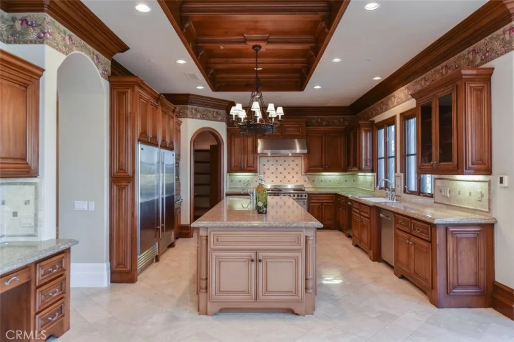 11 Skyridge Newport Coast, CA 92657