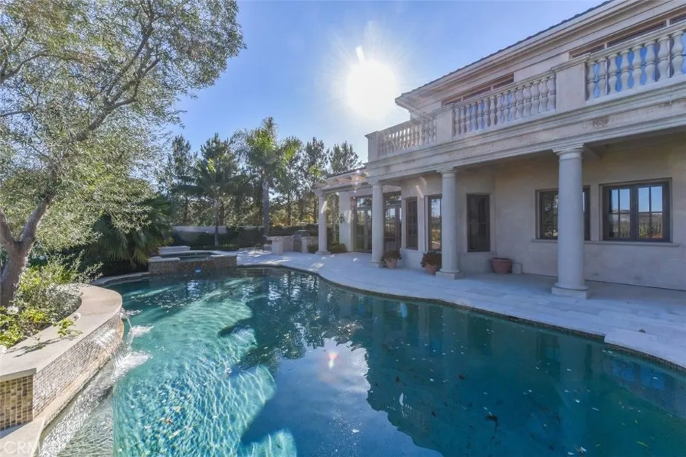 11 Skyridge Newport Coast, CA 92657
