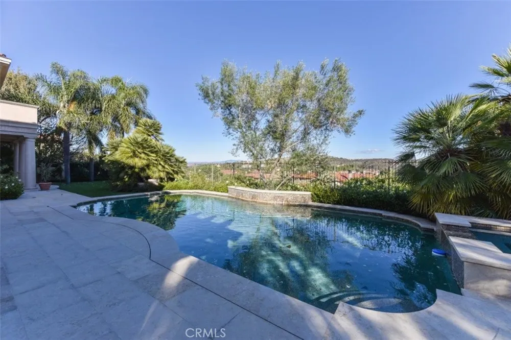 11 Skyridge Newport Coast, CA 92657