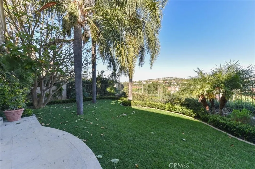 11 Skyridge Newport Coast, CA 92657