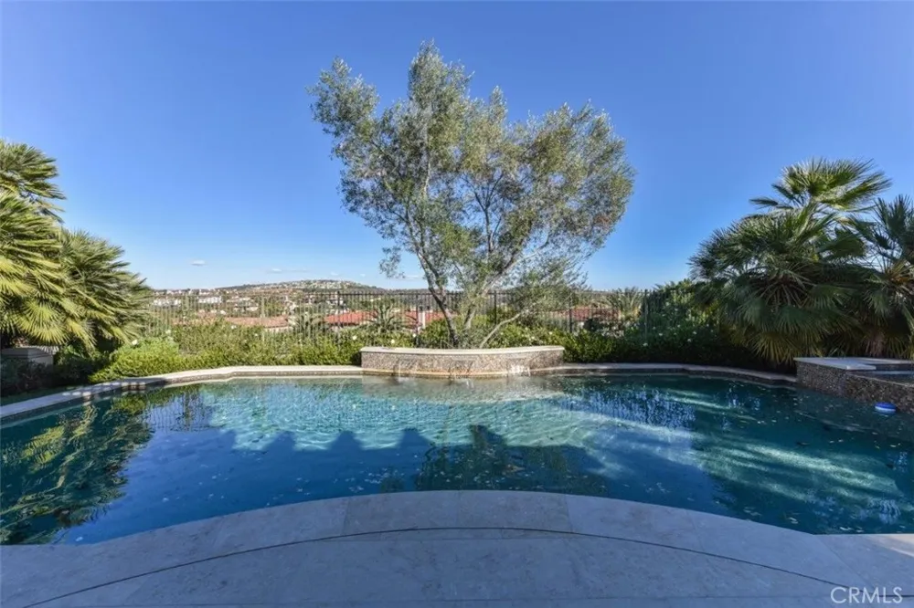11 Skyridge Newport Coast, CA 92657