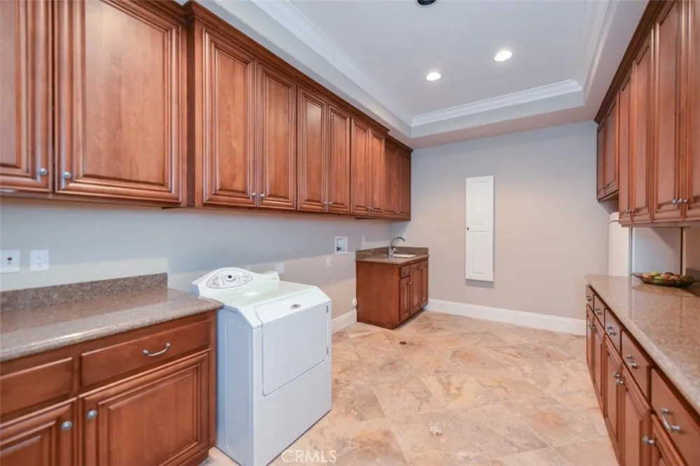 11 Skyridge Newport Coast, CA 92657