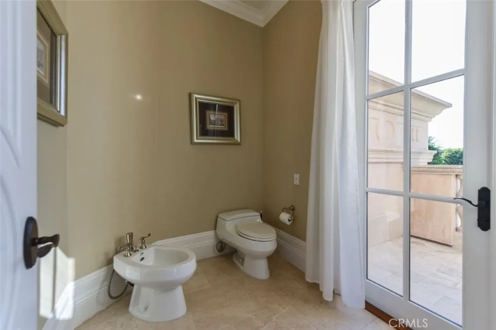 11 Skyridge Newport Coast, CA 92657