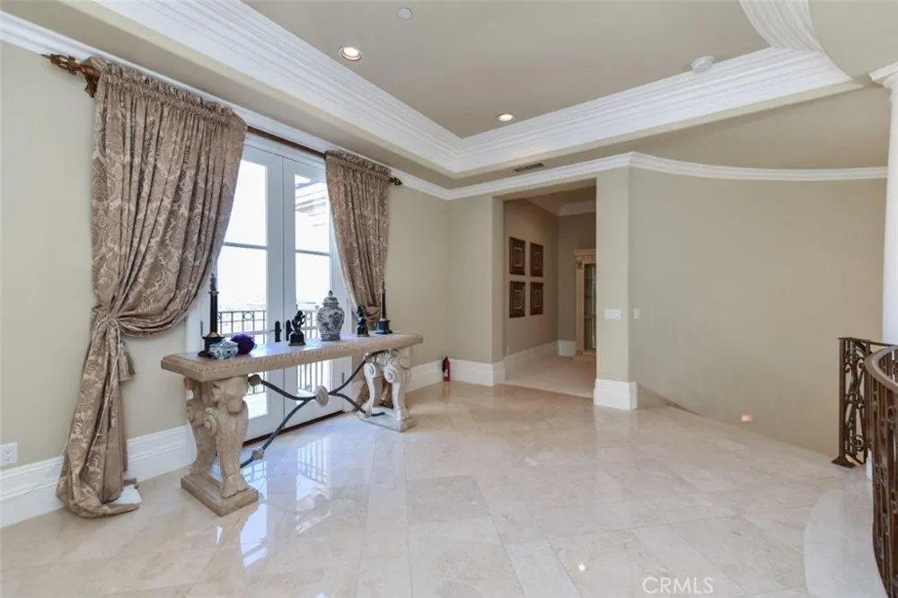 11 Skyridge Newport Coast, CA 92657