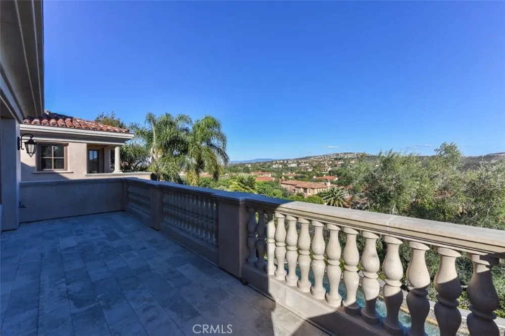 11 Skyridge Newport Coast, CA 92657
