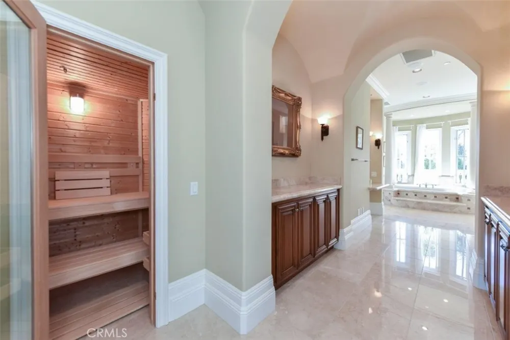 11 Skyridge Newport Coast, CA 92657