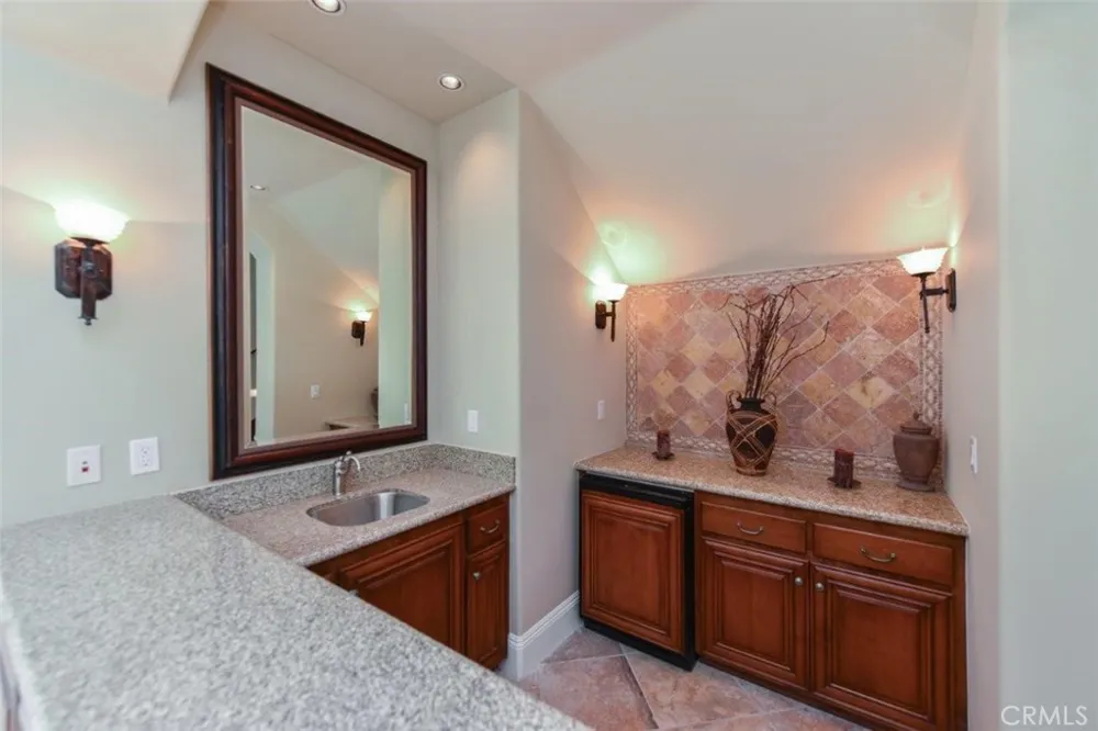 11 Skyridge Newport Coast, CA 92657