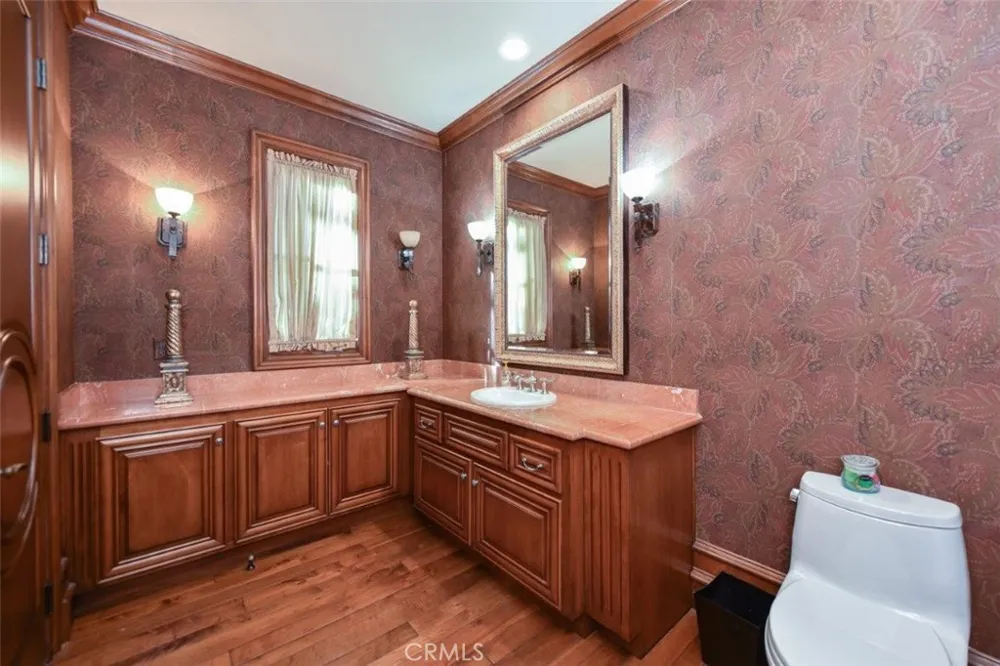 11 Skyridge Newport Coast, CA 92657