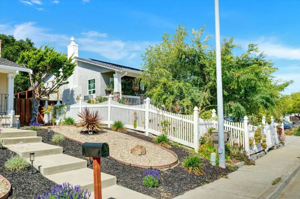 22505 Ralston Place Castro Valley, CA 94541