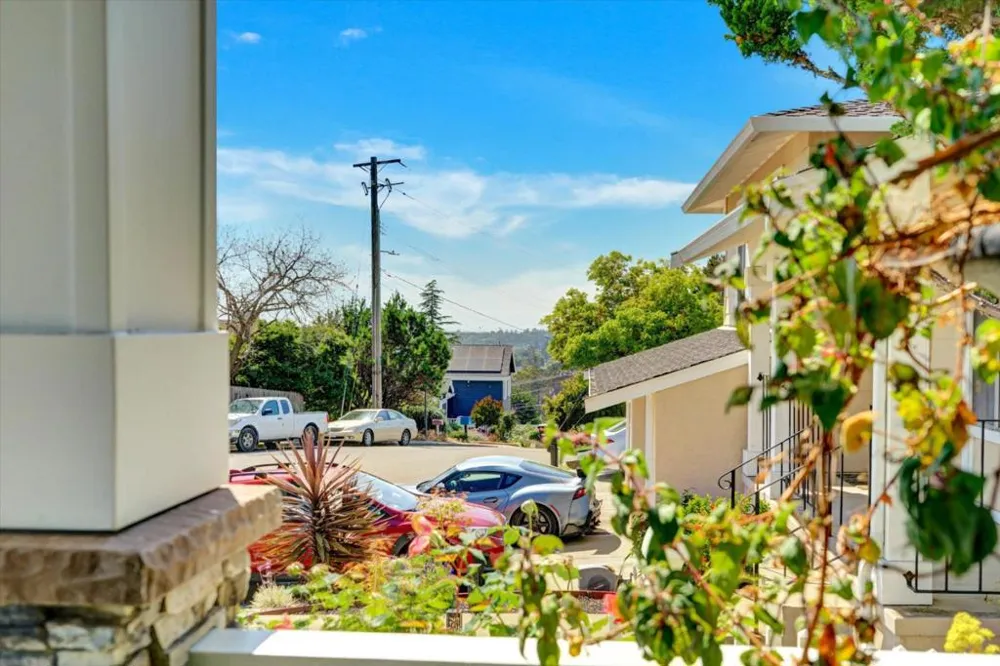22505 Ralston Place Castro Valley, CA 94541